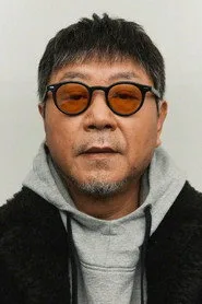 范偉