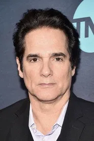 Yul Vazquez