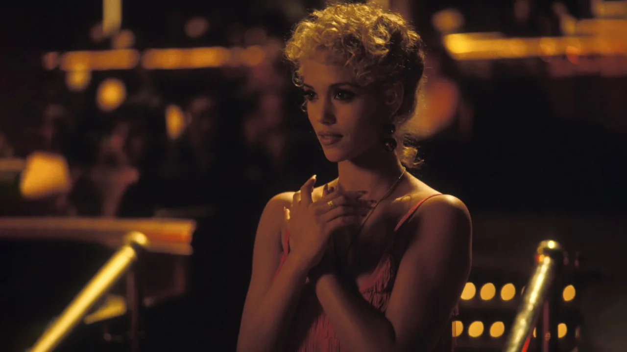 Showgirls İndir - görsel 4