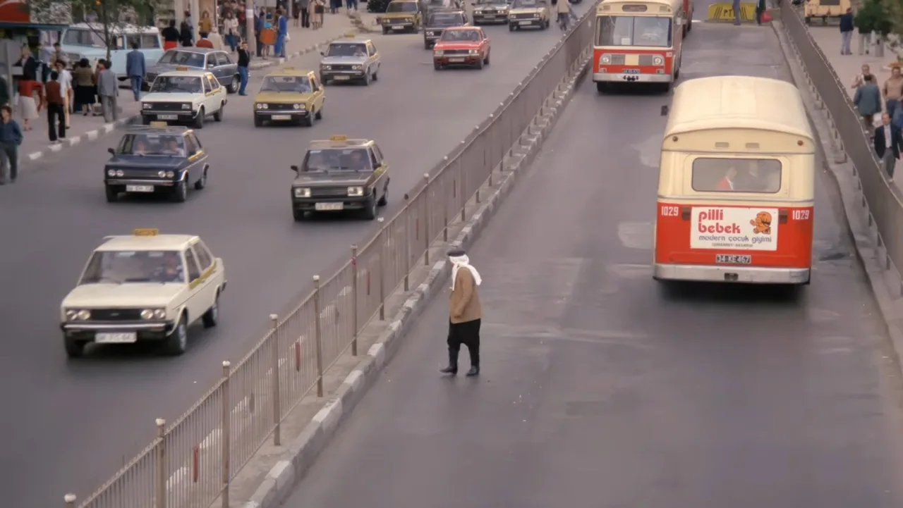 Züğürt Ağa İndir - görsel 1