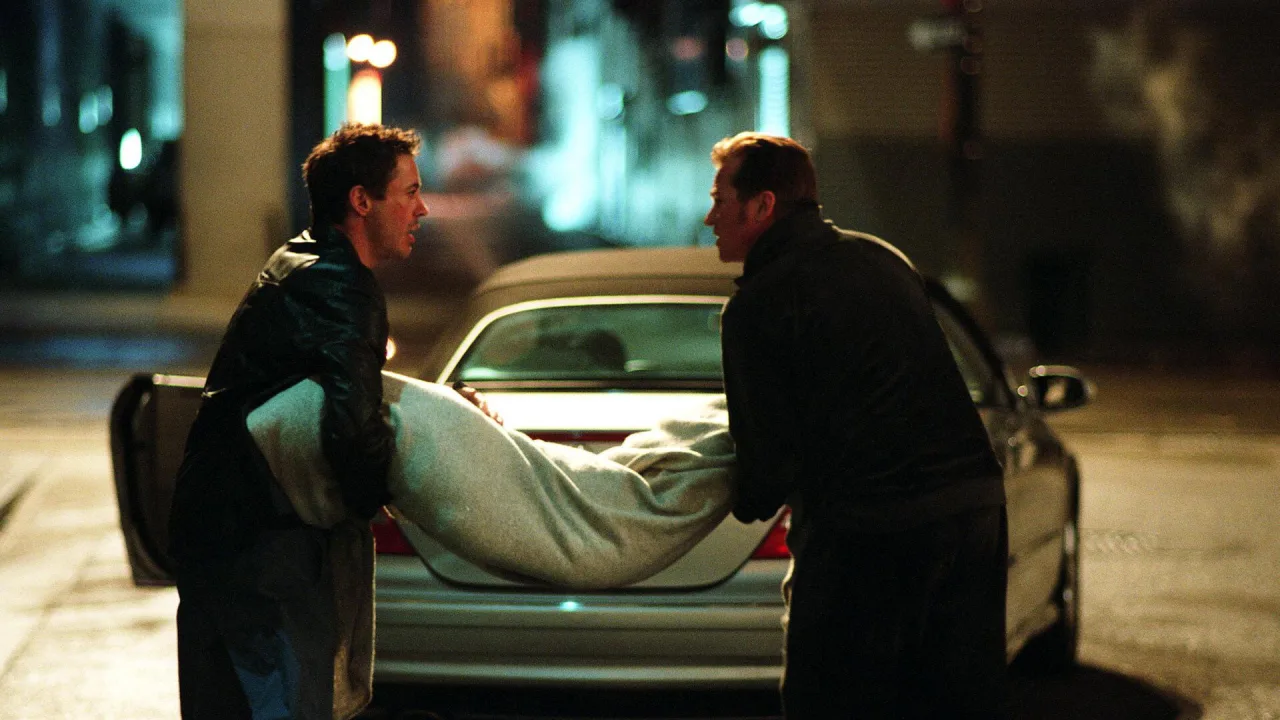 Kiss Kiss Bang Bang İndir - görsel 6