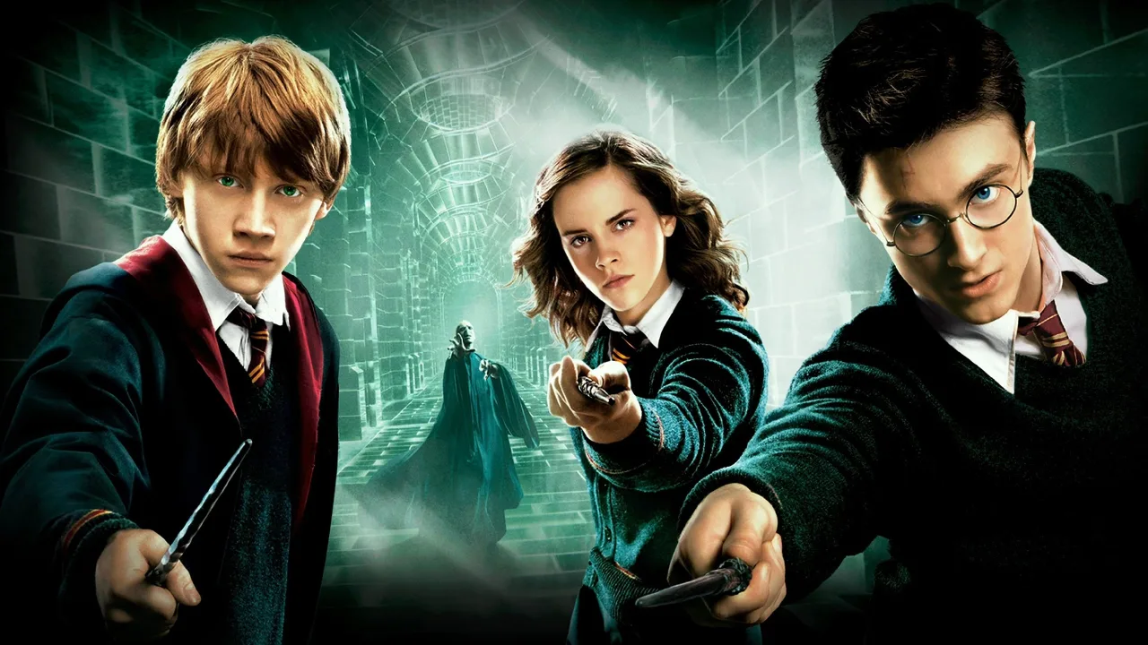 Harry Potter ve Zümrüdüanka Yoldaşlığı İndir - görsel 2
