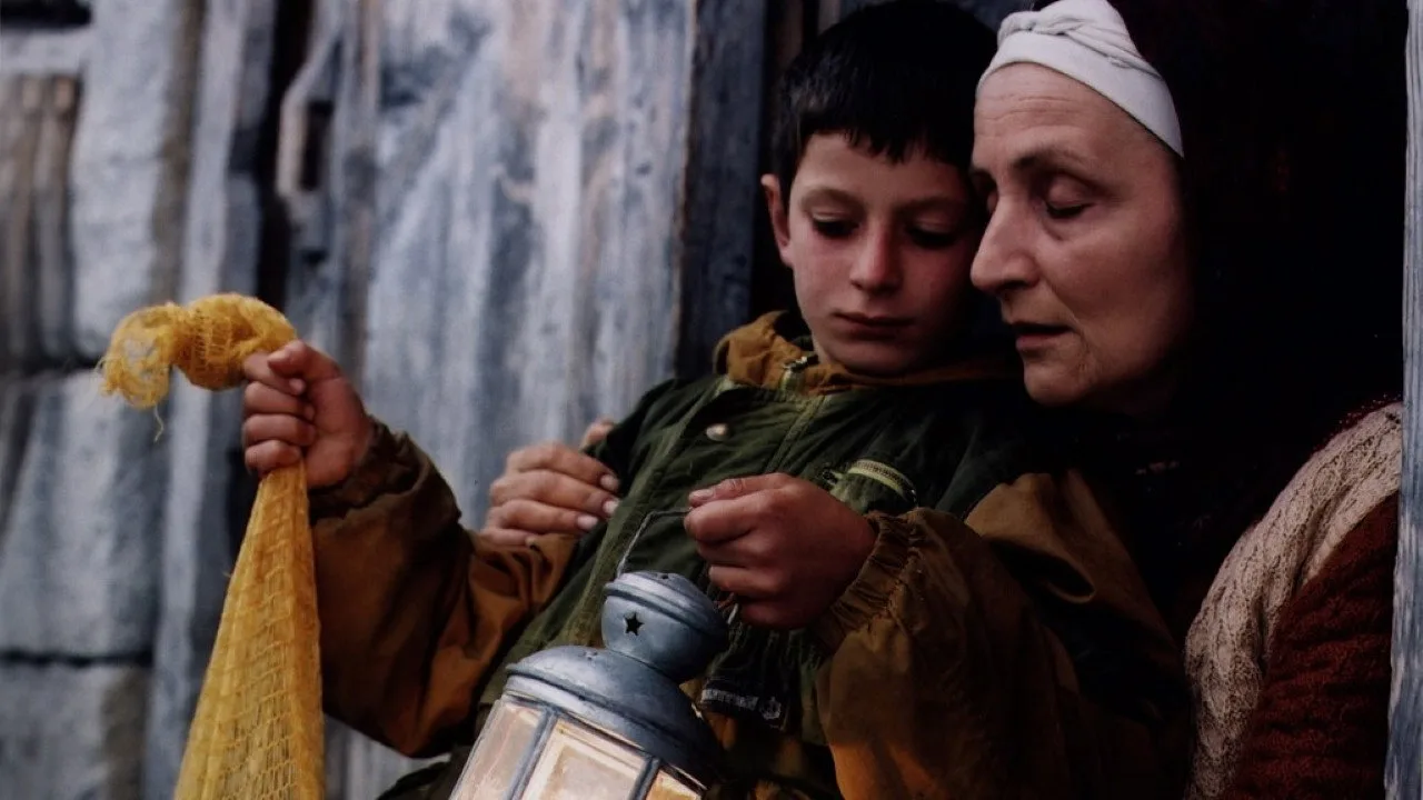 Bulutları Beklerken İndir - görsel 2