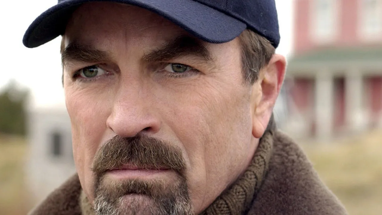 Jesse Stone: Taş Soğuğu İndir - görsel 1