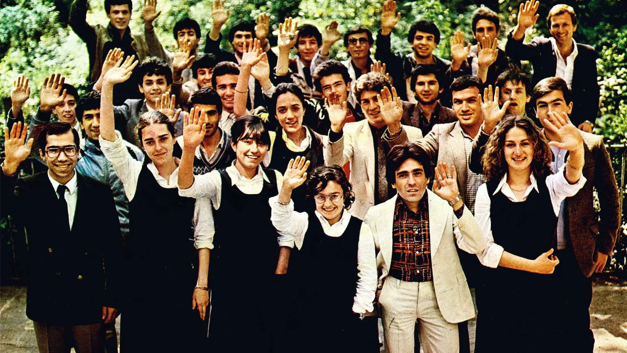 Hababam Sınıfı Güle Güle İndir - görsel 1
