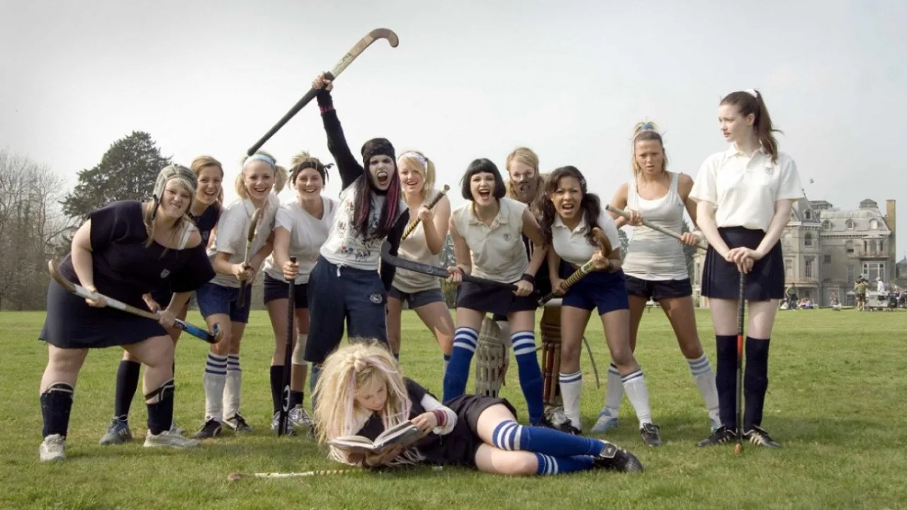 St. Trinian's İndir - görsel 2
