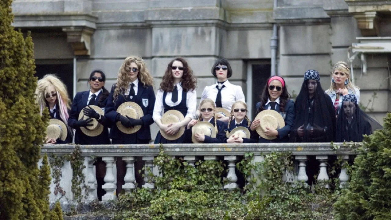 St. Trinian's İndir - görsel 9