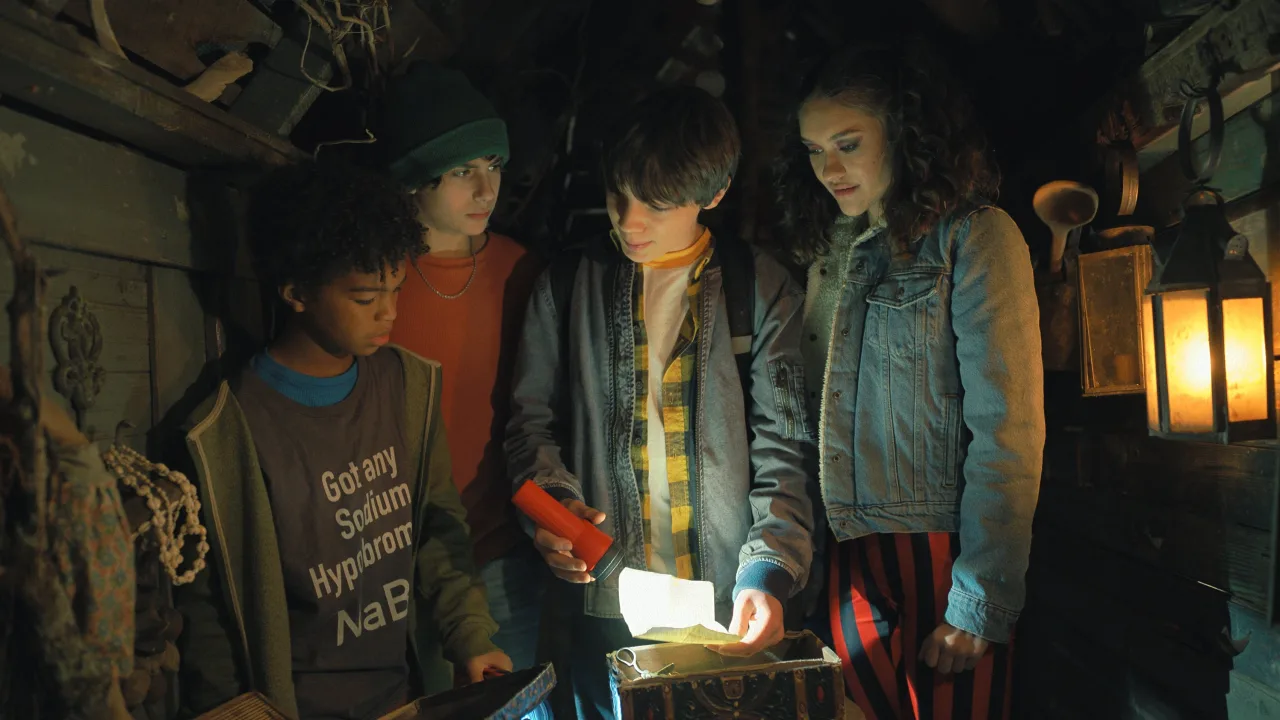 Spirit Halloween: The Movie İndir - görsel 2