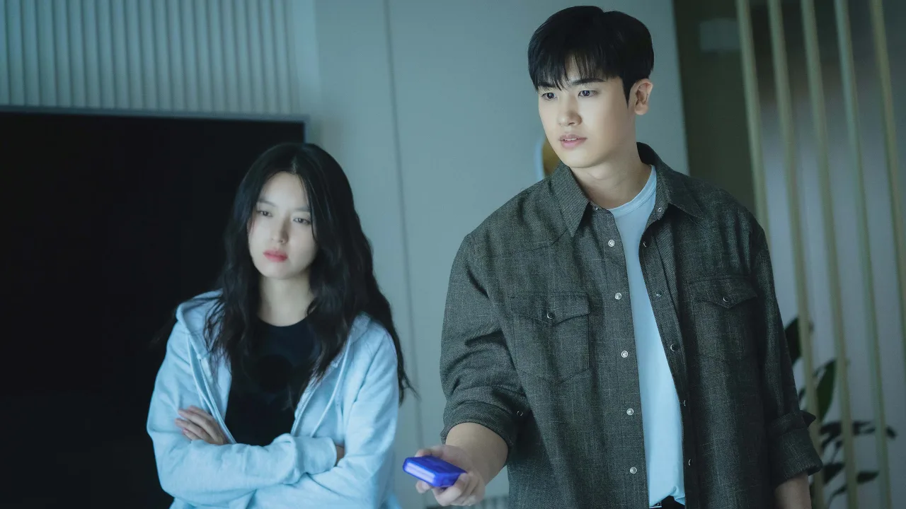 Happiness (해피니스) 1080p İndir - görsel 6
