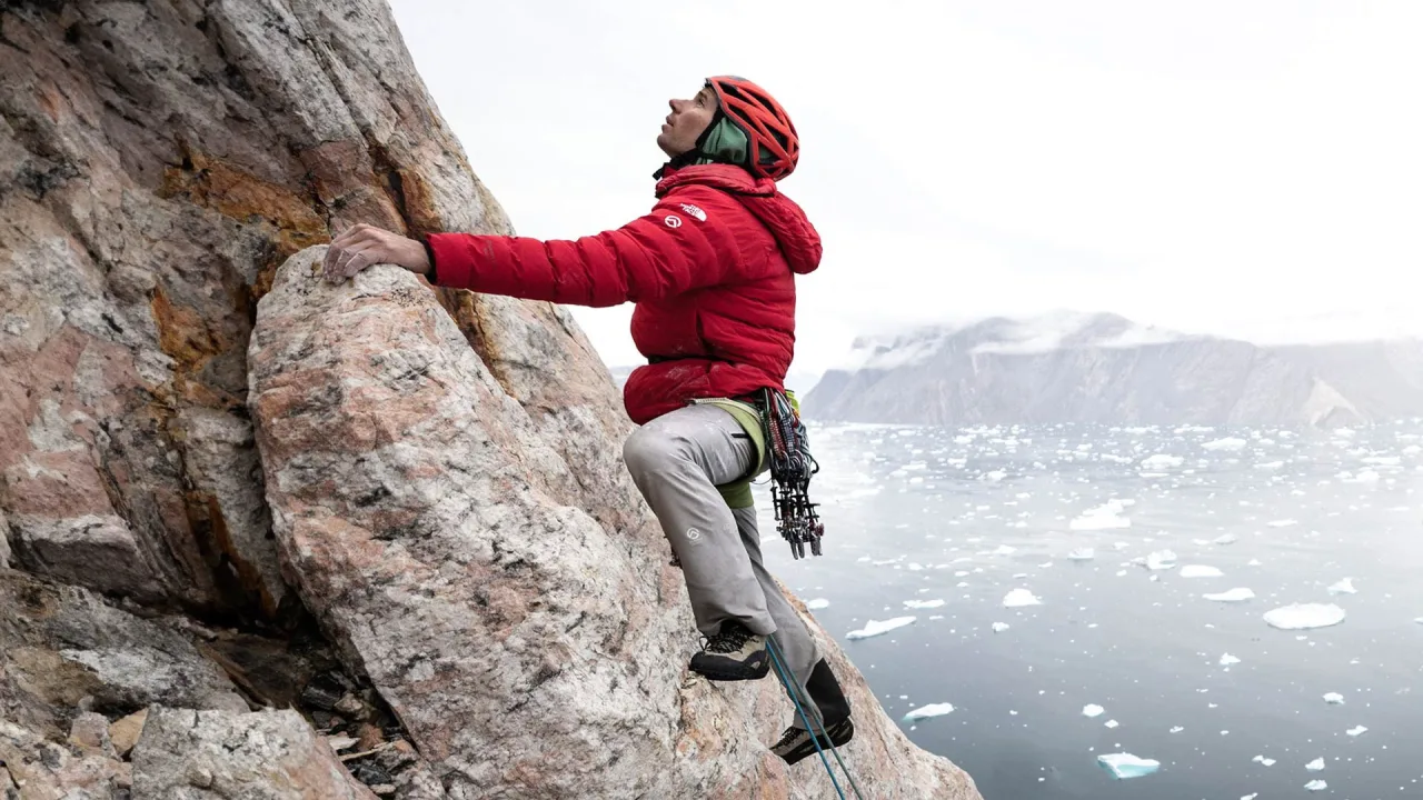 Alex Honnold ile Arktik Tırmanışı 1080p İndir - görsel 5