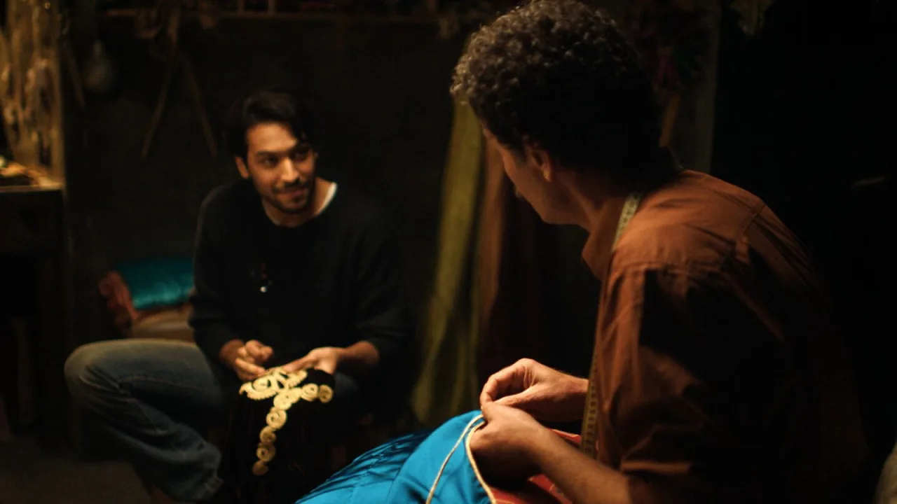 The Blue Caftan İndir - görsel 5