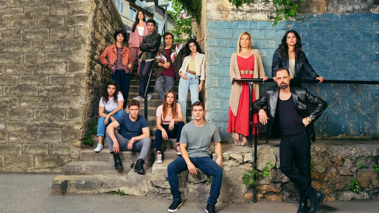 Gelsin Hayat Bildiği Gibi 1080p İndir - görsel 1