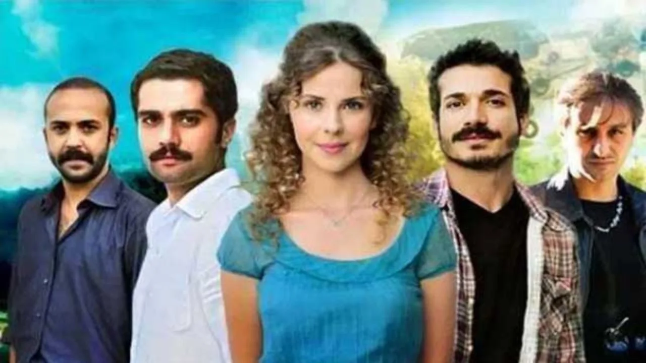 Mavi Kelebekler 1080p İndir - görsel 2