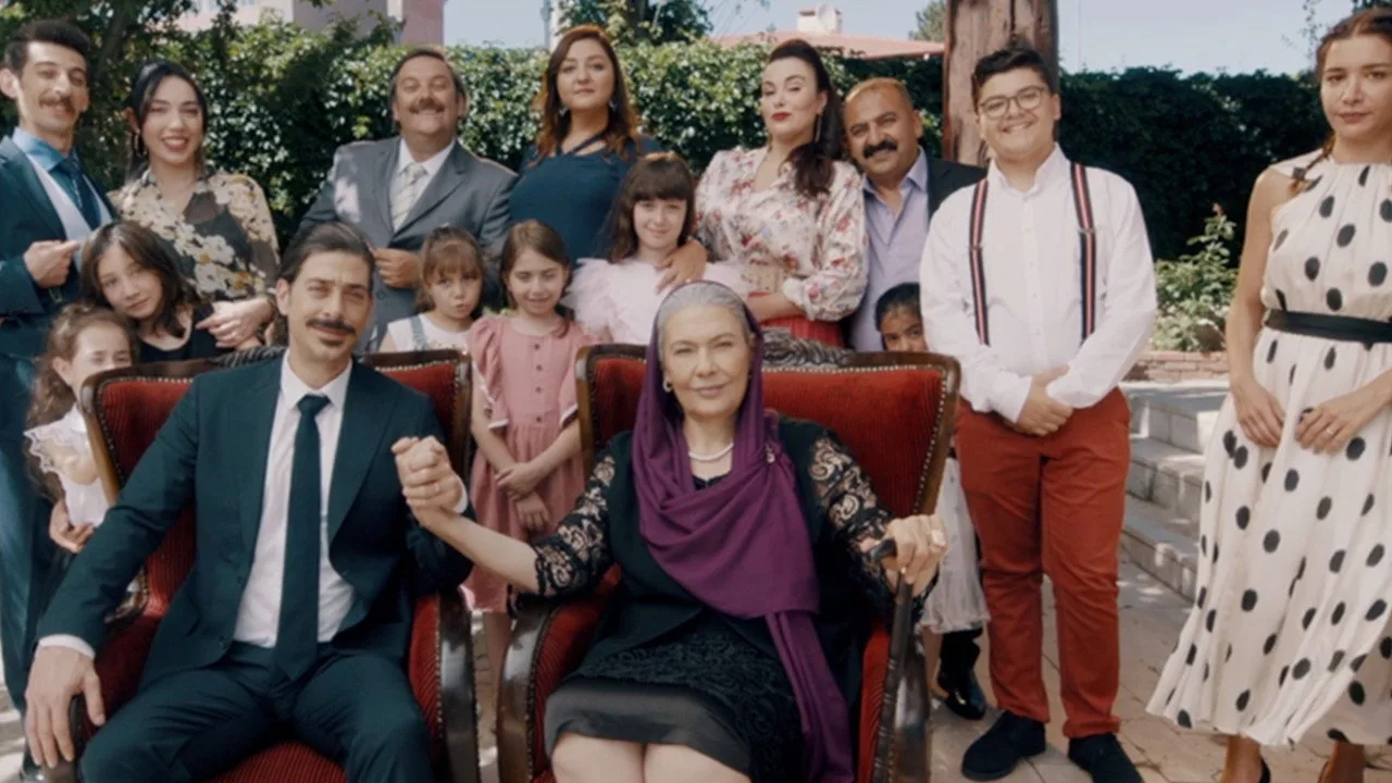Sil Baştan Kaynanam İndir - görsel 1