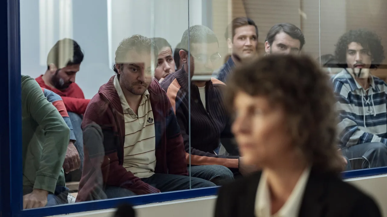 Başka Hayat 1080p İndir - görsel 5