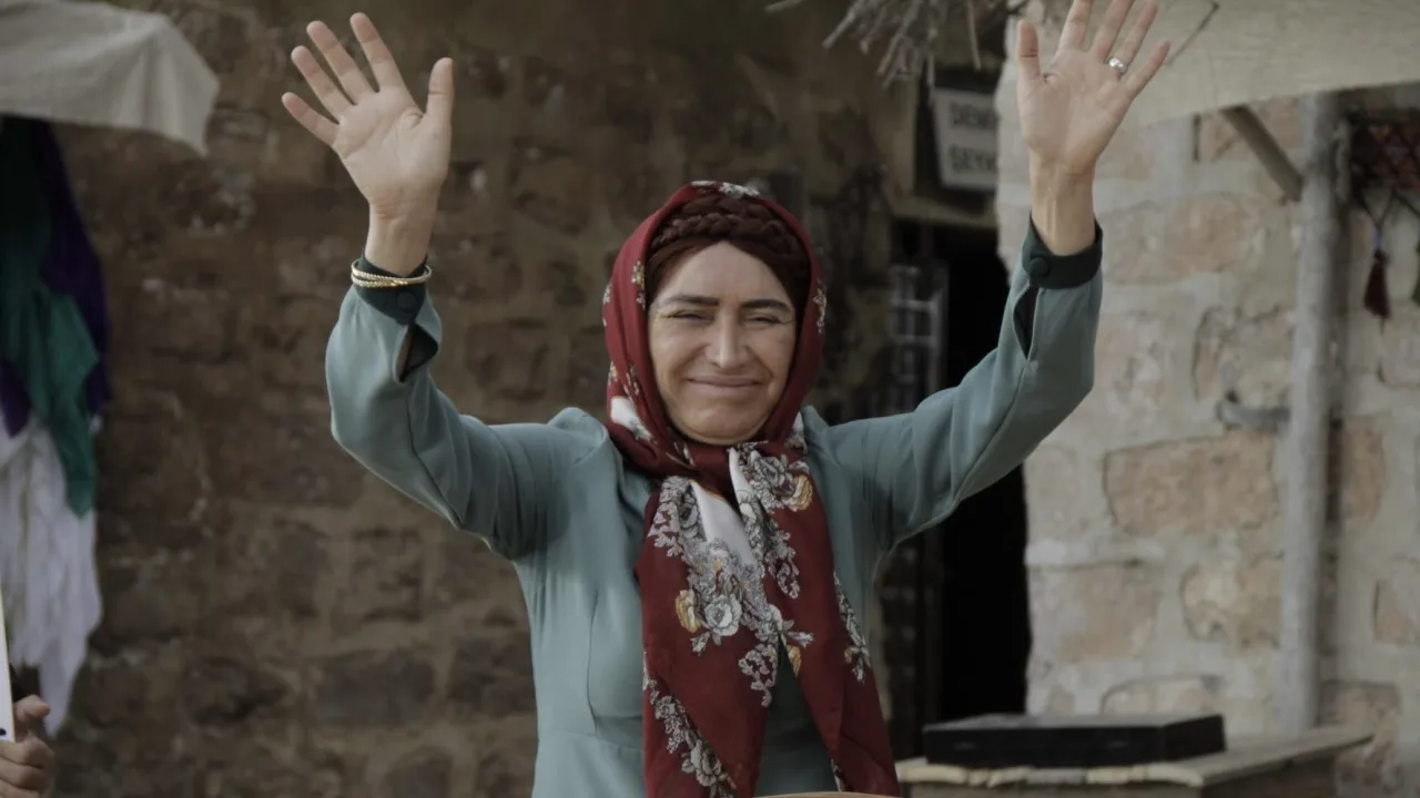 Hükümet Kadın 2 İndir - görsel 2
