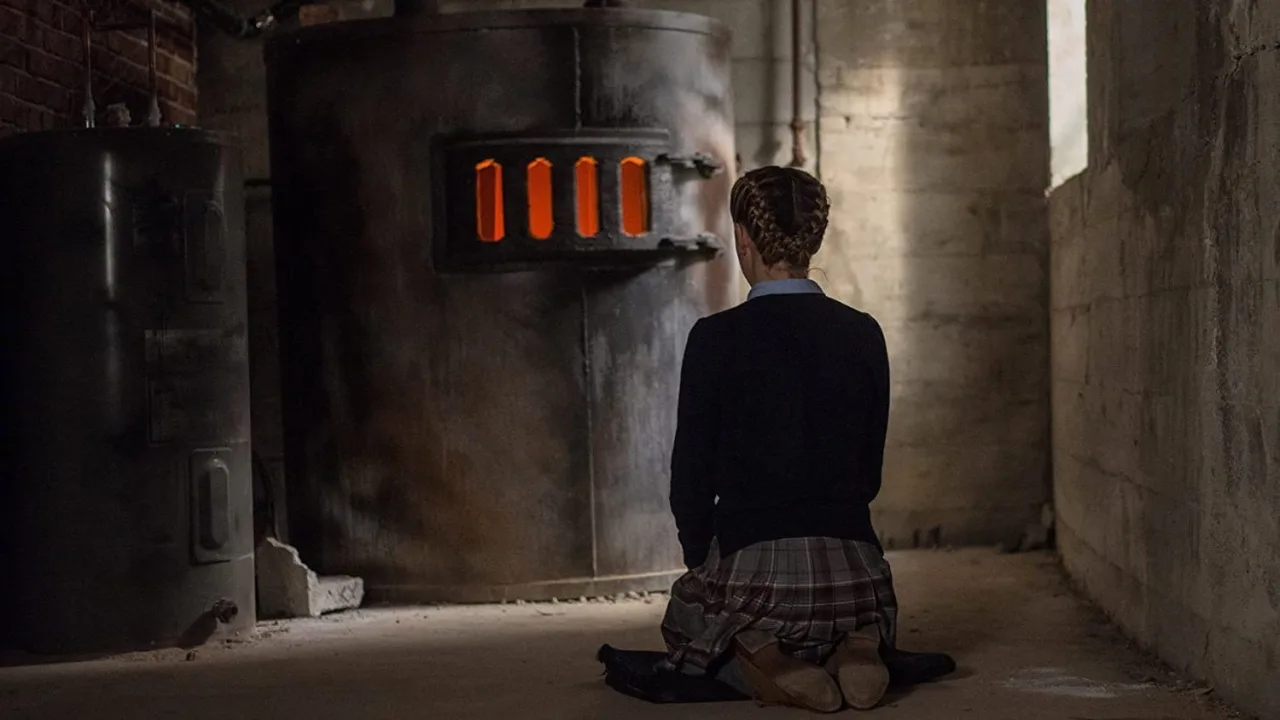 The Blackcoat's Daughter İndir - görsel 10