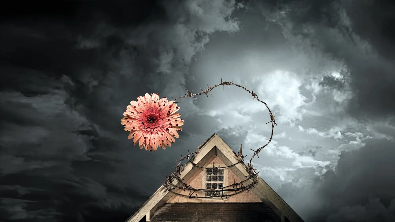 Petals on the Wind İndir - görsel 1
