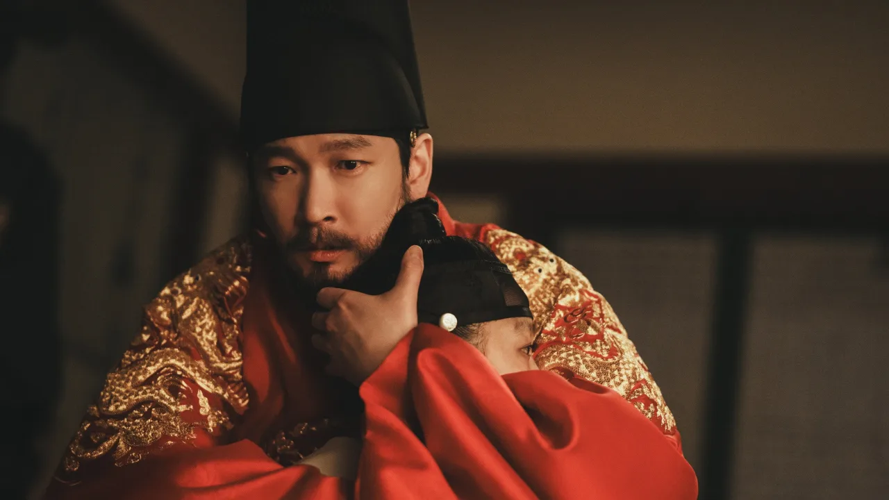 The East Palace 1080p Dual İndir - görsel 9