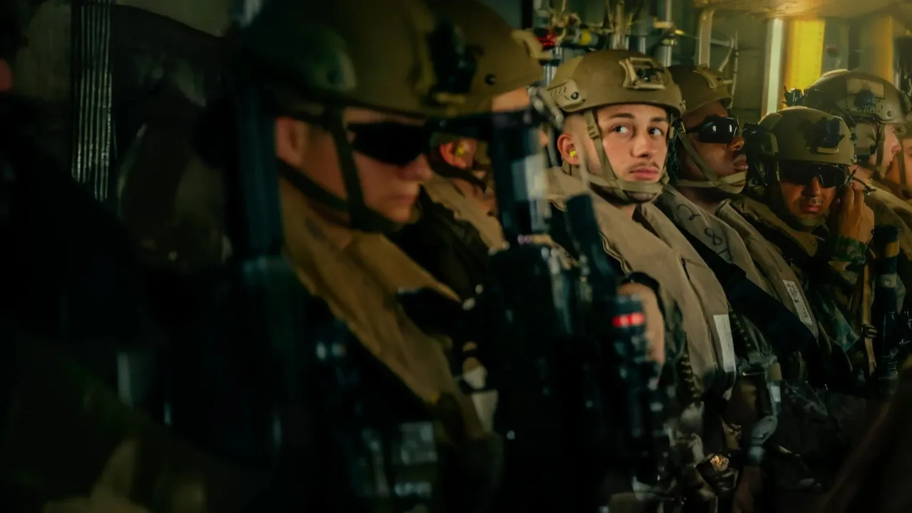 MARINES 1080p İndir - görsel 1