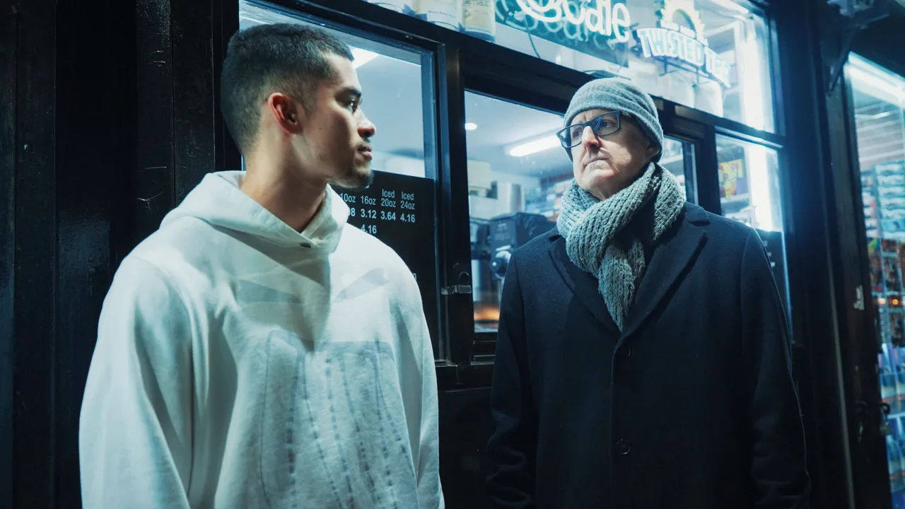 Louis Theroux: Erkürenin Merkezine Yolculuk İndir - görsel 6