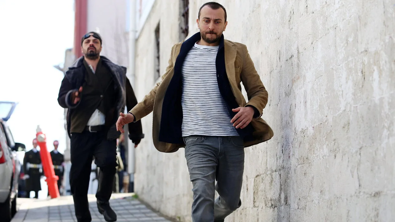 Mutlu Ol Yeter 1080p İndir - görsel 1