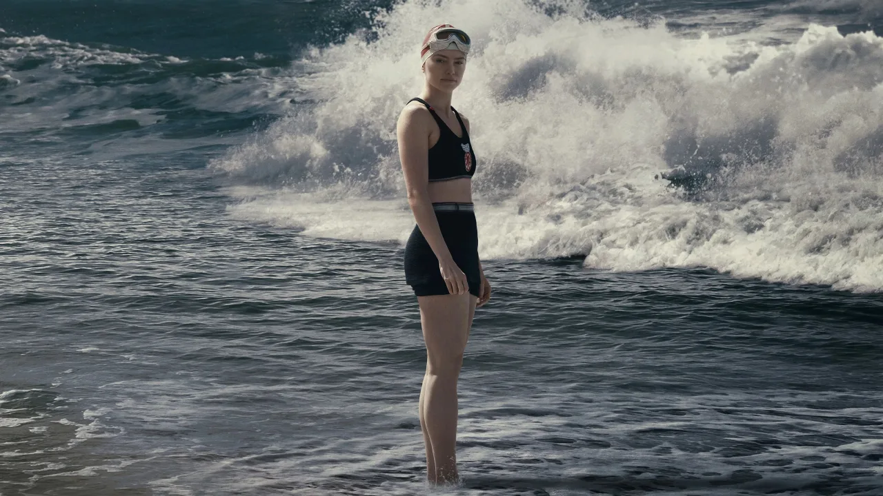 Young Woman and the Sea İndir - görsel 8