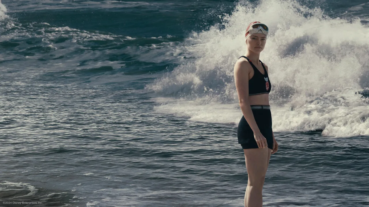 Young Woman and the Sea İndir - görsel 9