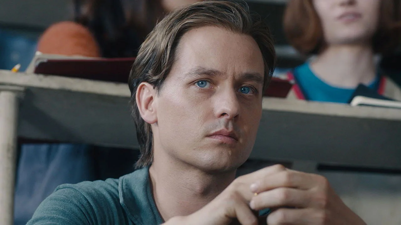 Asla Gözlerini Kaçırma İndir - görsel 10