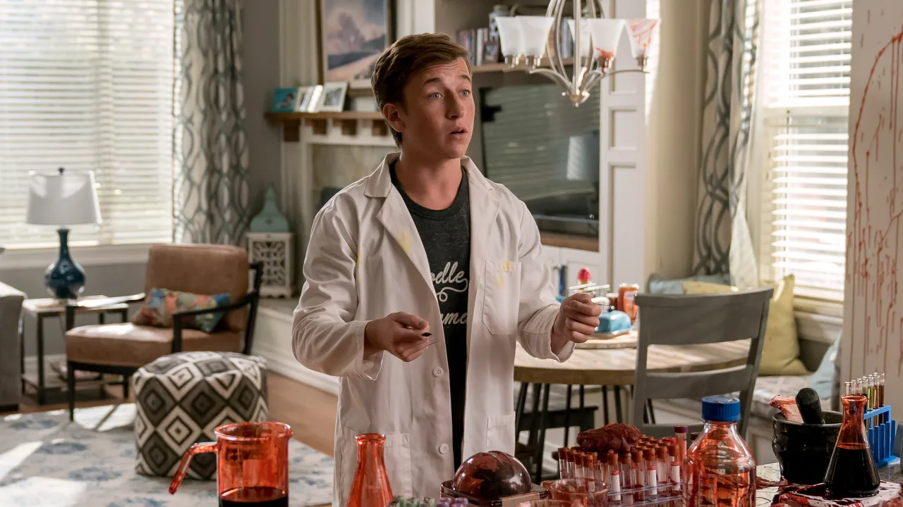 Santa Clarita Diet 1080p İndir - görsel 6