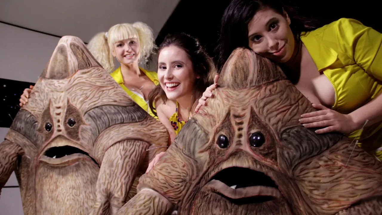 Space Babes from Outer Space İndir - görsel 3