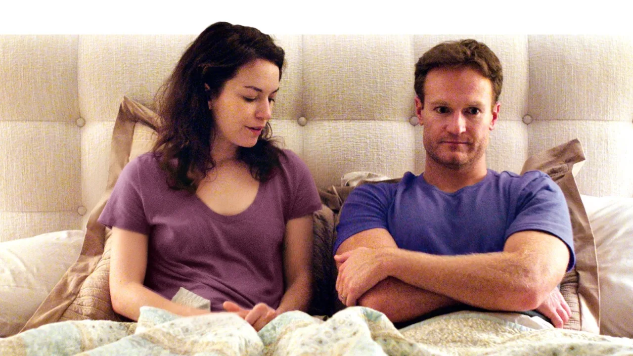 Holly Slept Over İndir - görsel 1